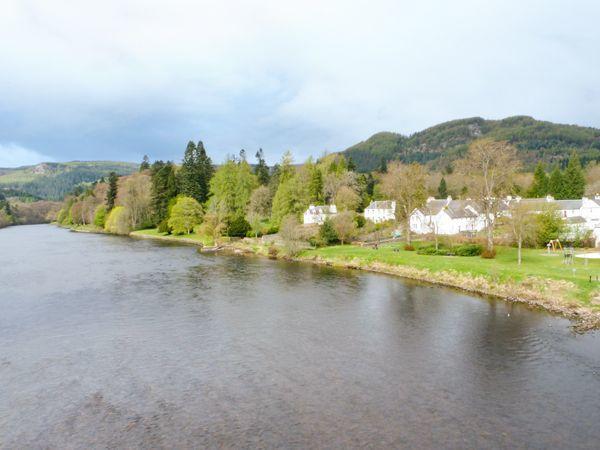 Apartamento 8 Cathedral Street Dunkeld Exterior foto